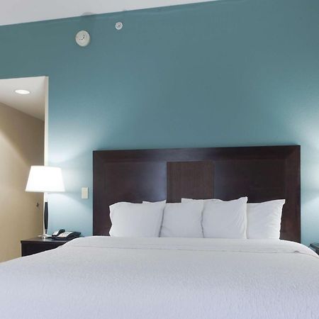 Hampton Inn North Brunswick Nj Zewnętrze zdjęcie