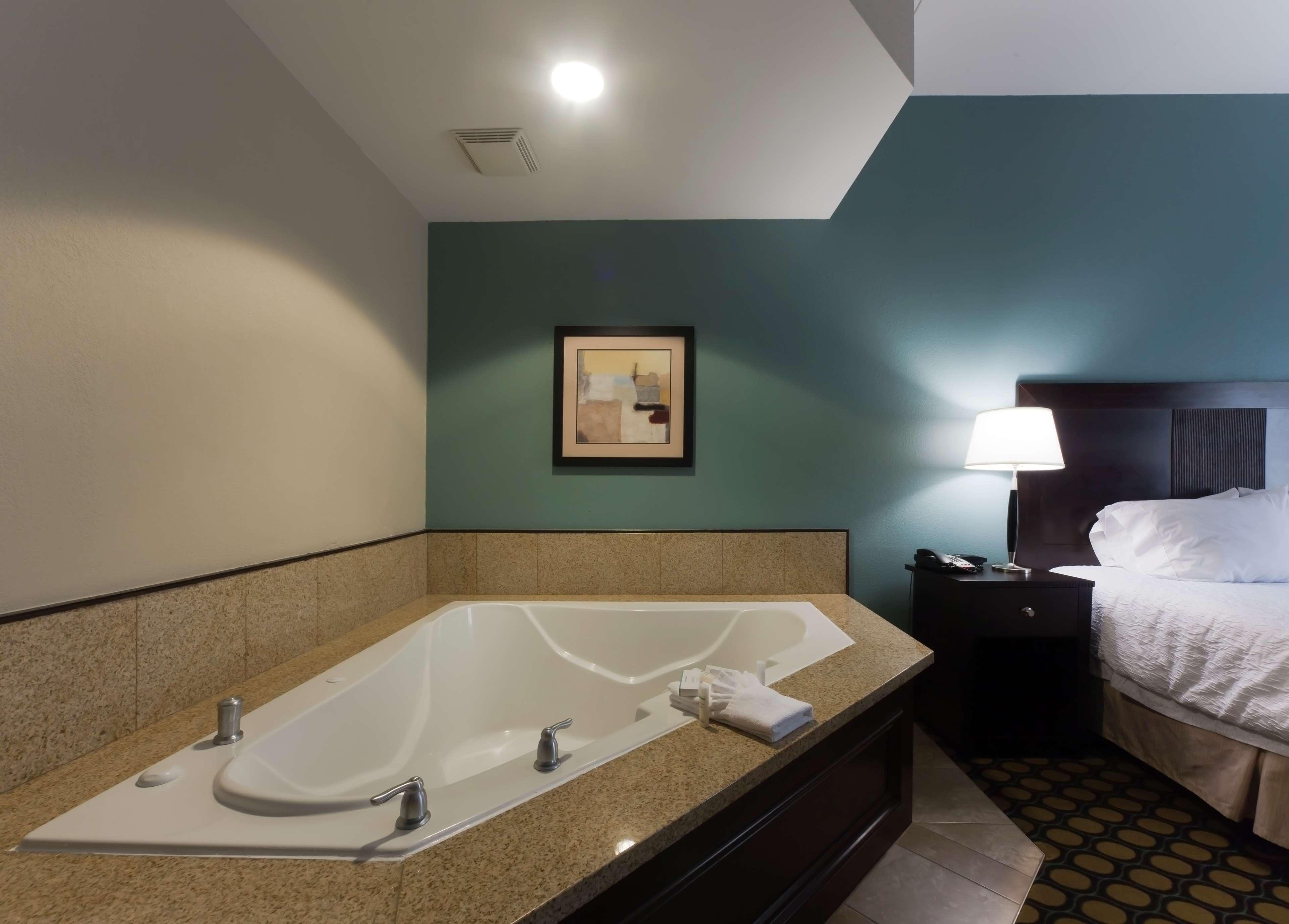 Hampton Inn North Brunswick Nj Zewnętrze zdjęcie