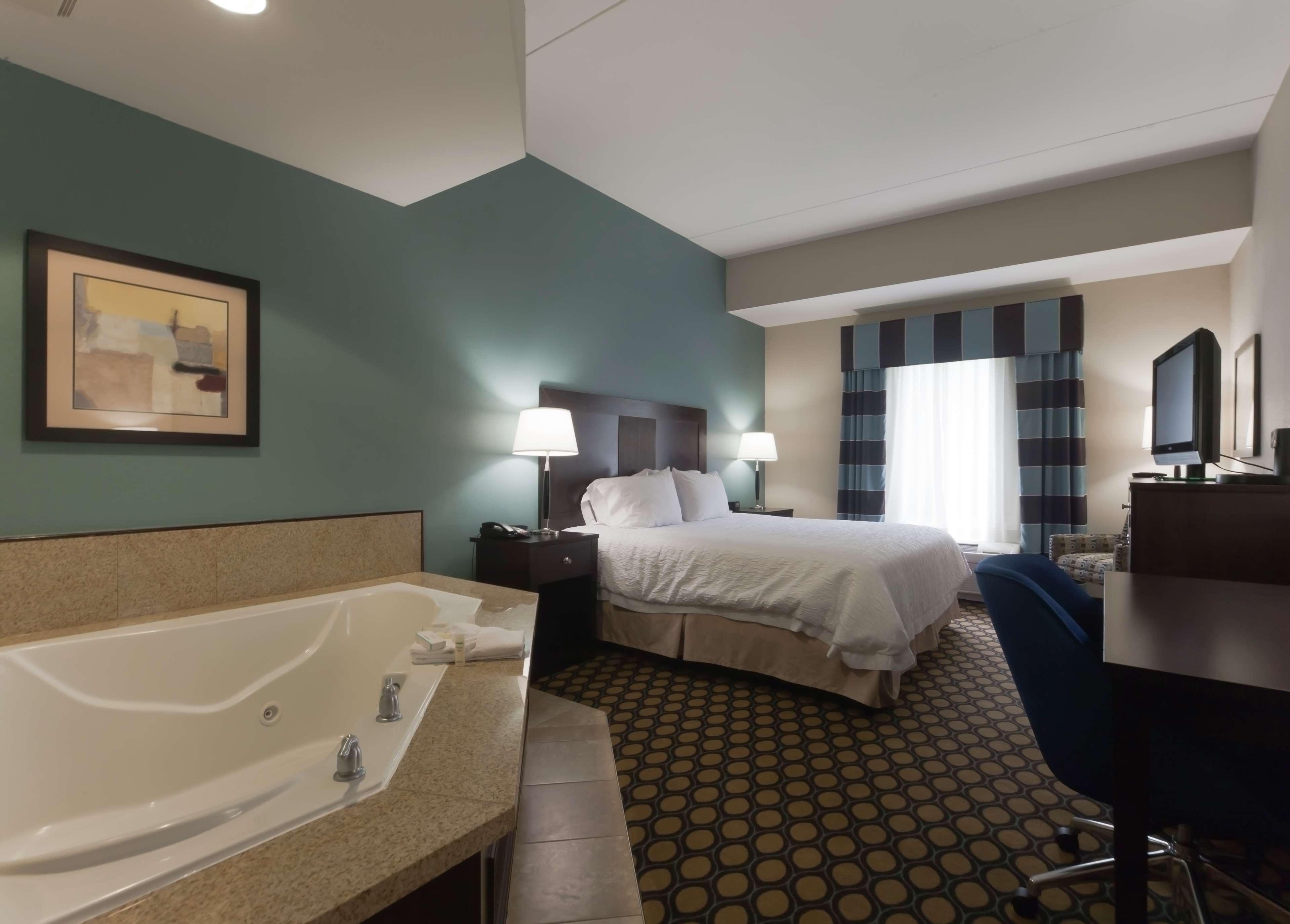 Hampton Inn North Brunswick Nj Zewnętrze zdjęcie