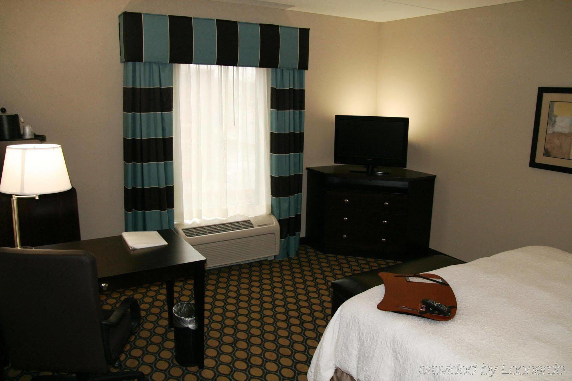 Hampton Inn North Brunswick Nj Zewnętrze zdjęcie
