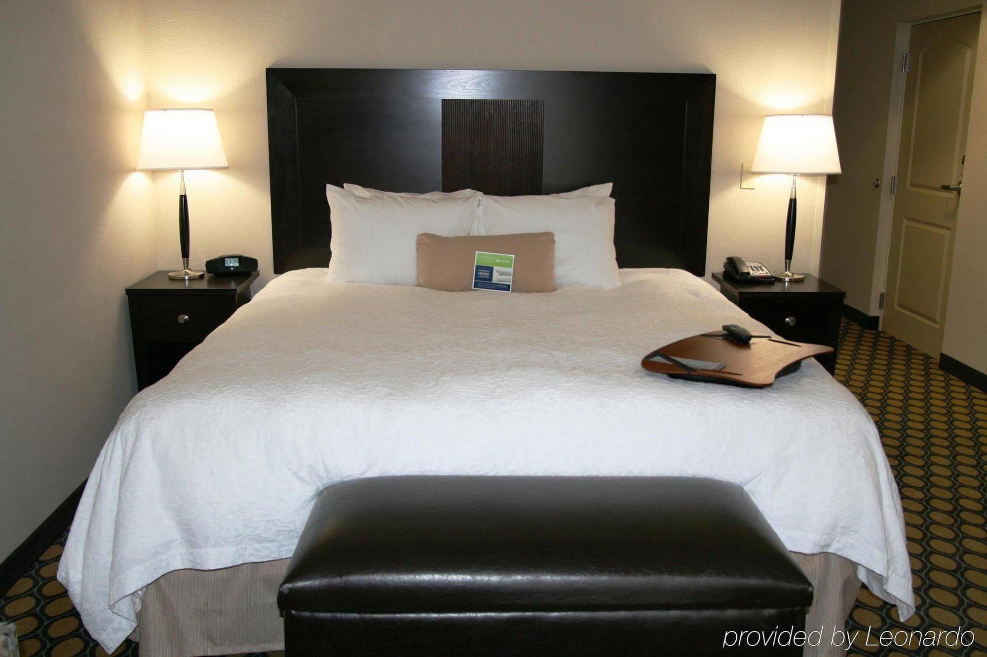 Hampton Inn North Brunswick Nj Zewnętrze zdjęcie