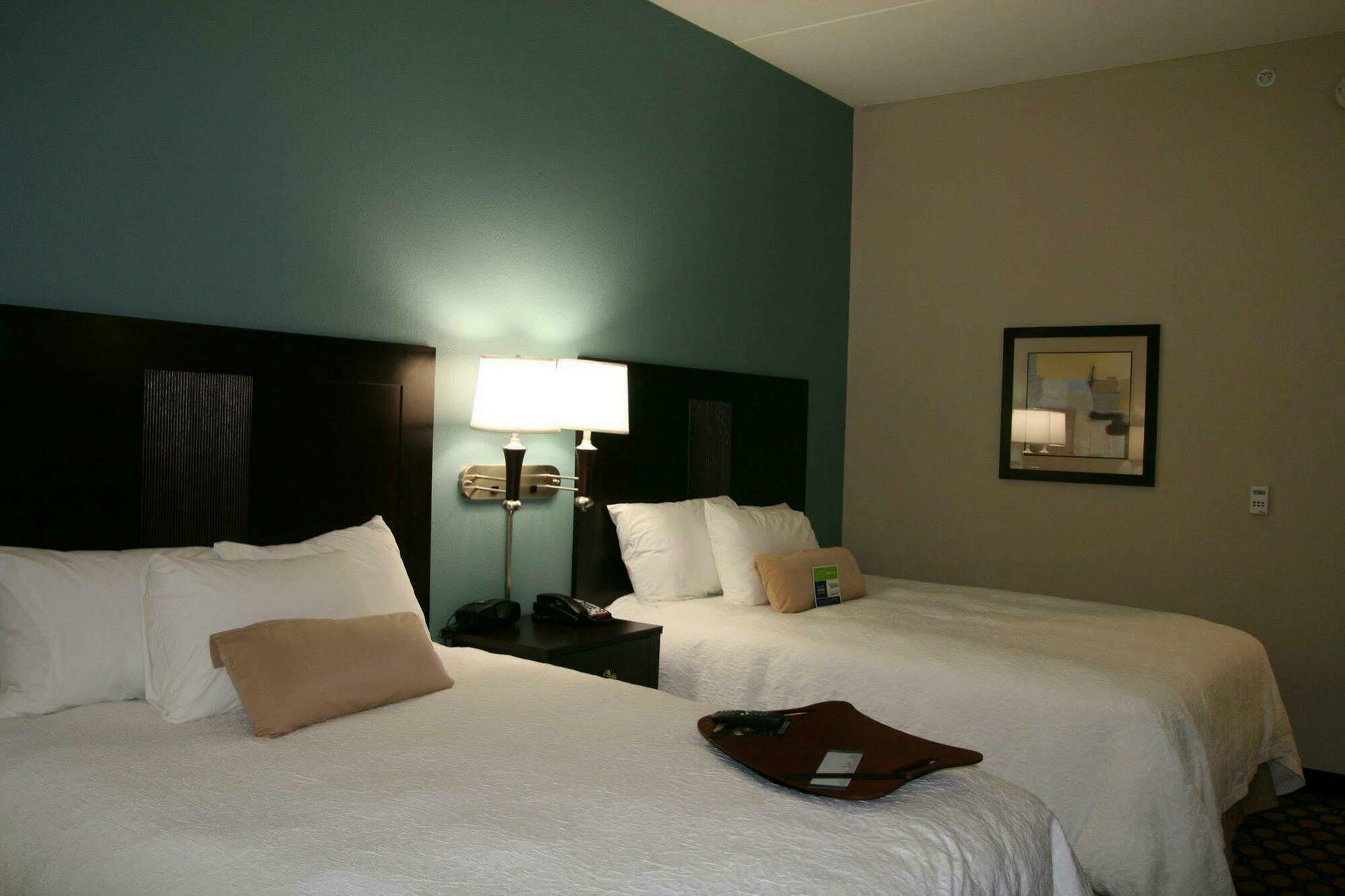 Hampton Inn North Brunswick Nj Zewnętrze zdjęcie